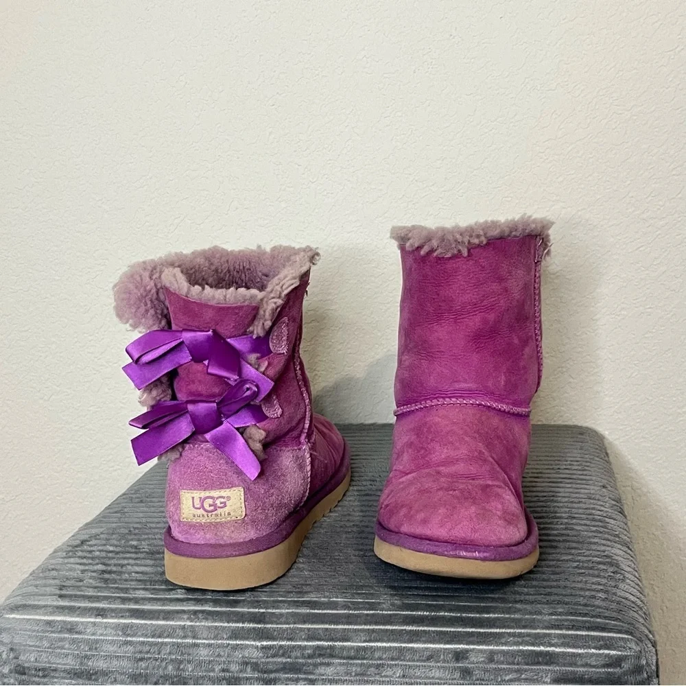 UGG Australia Bailey Bow Boots Violet Purple Size 3